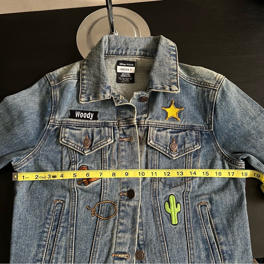 Disney Pixar Forever 21 Toy Story Denim Jean Jacket Woody Limited Edition sz S - Picture 5 of 6